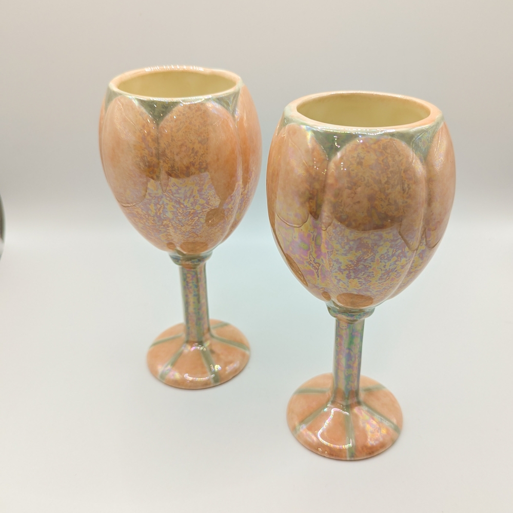 📼 Unique Vintage Iridescent Tulip Wine Goblets With A Seashell Cantaloupe Glaze